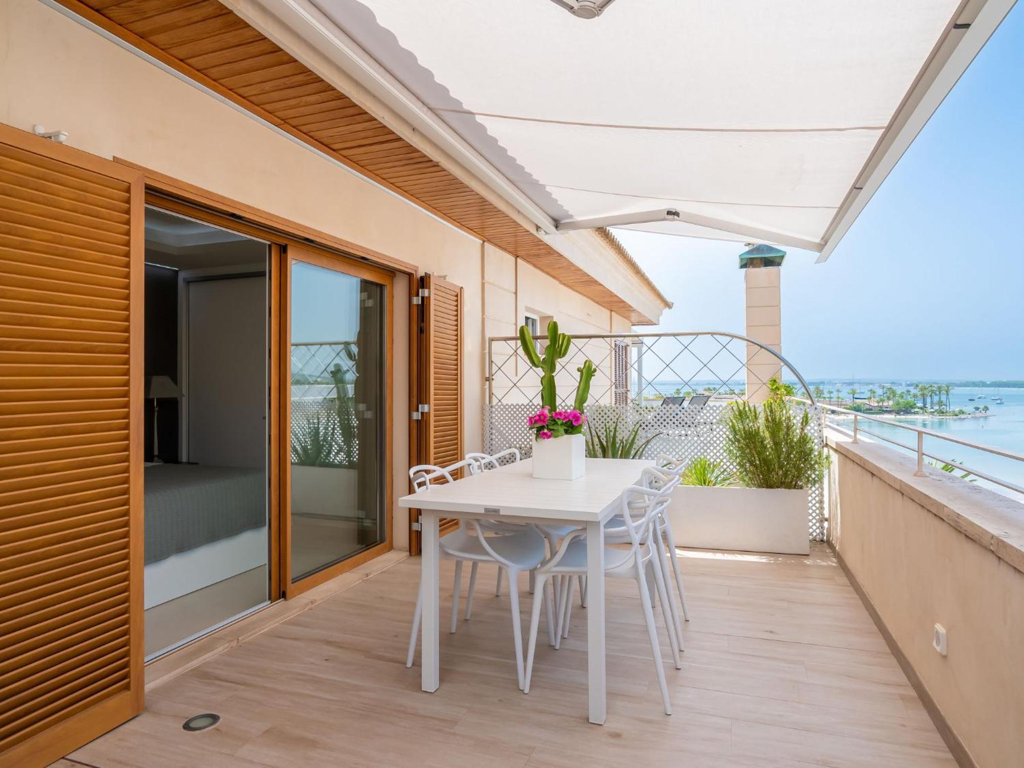 Apartment Attic Sea Views By Interhome *